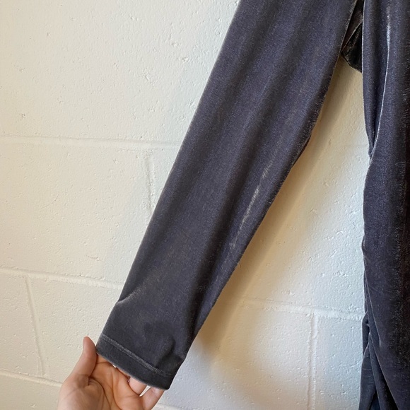 Soft Surroundings Velvety Grey Ruched Long Sleeve Top Size Small - Picture 4 of 9